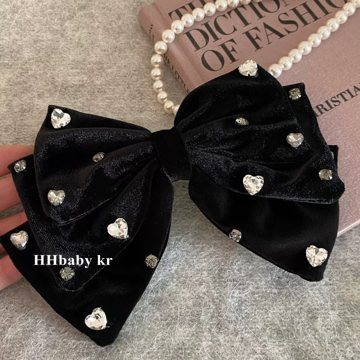 Moño negro terciopelo con piedras, codigo W-168F