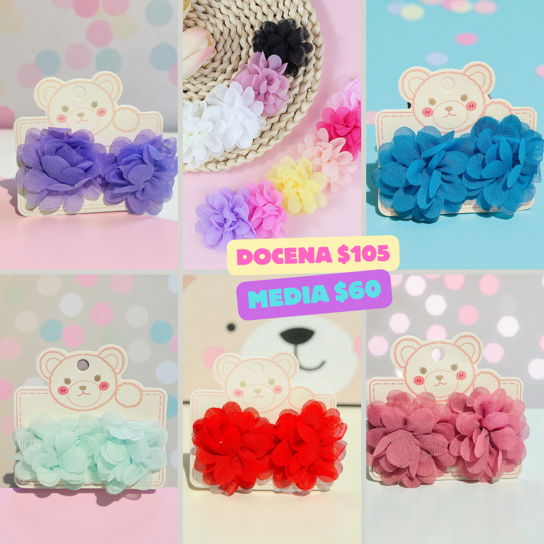 pompones para niña en pasador, codigo a813