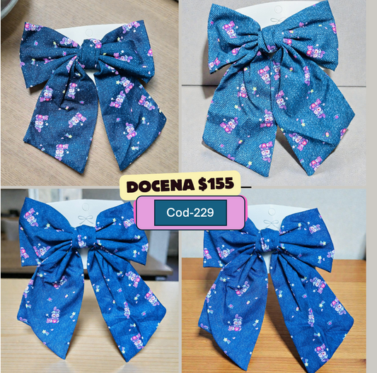 Moño corto azul con decoracion de niña, codigo a229