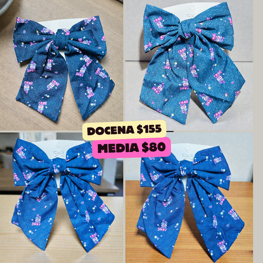 Moño corto azul con decoracion de niña, codigo a809