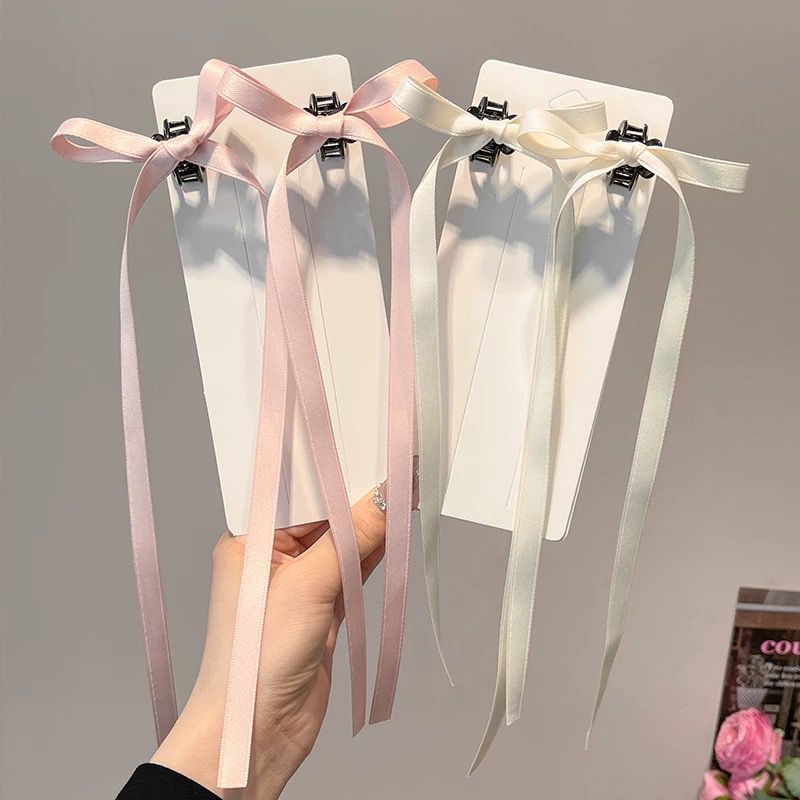 Mini pinza con moño en pares, codigo a405