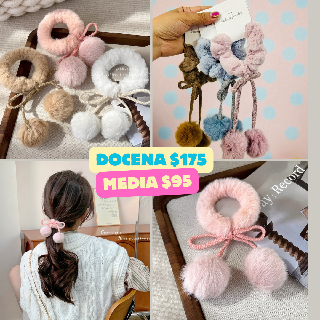 scruchie de peluche con tiras de pompon, codigo a80